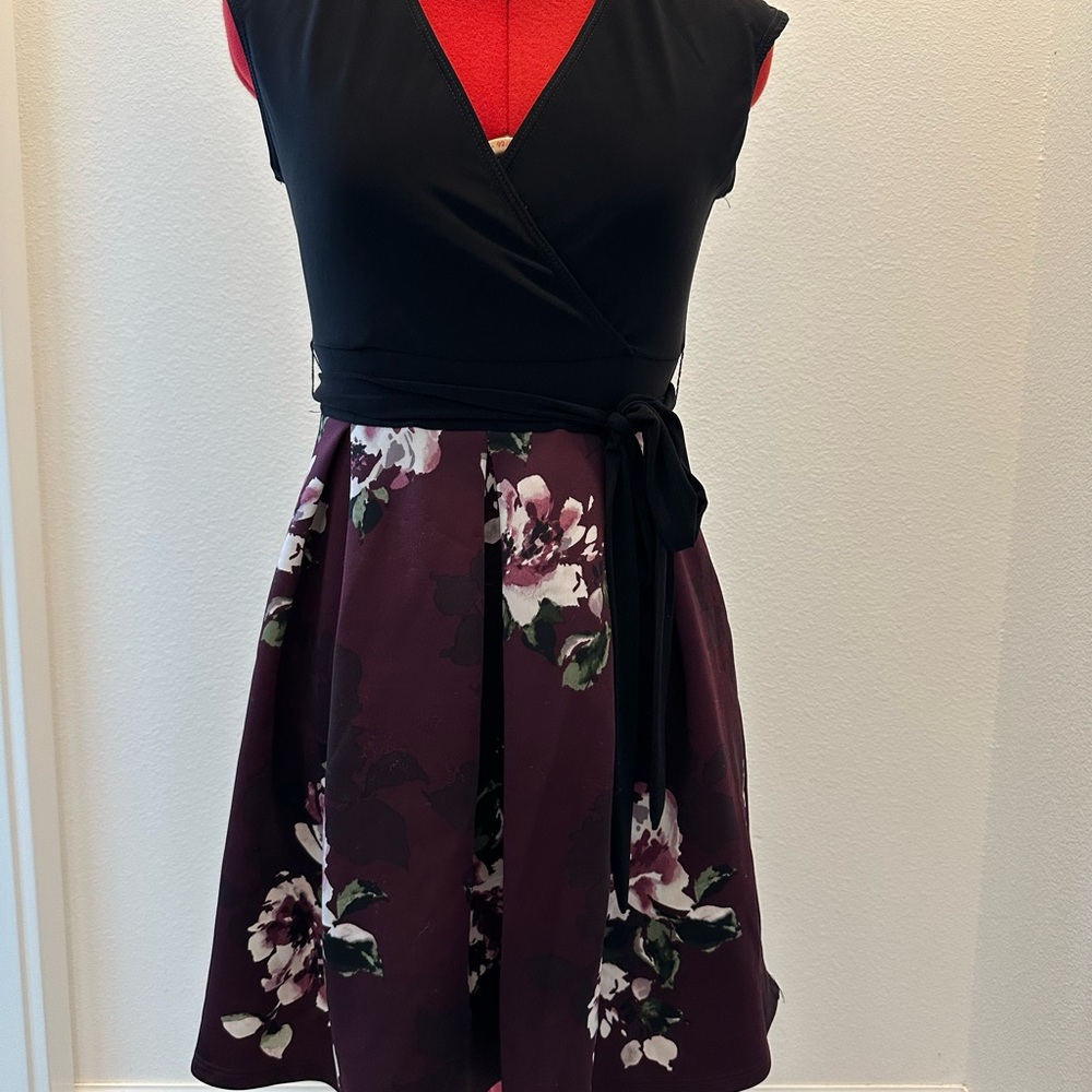 Fleur and Stone - Floral Black and Purple Wrap Dress - 0P